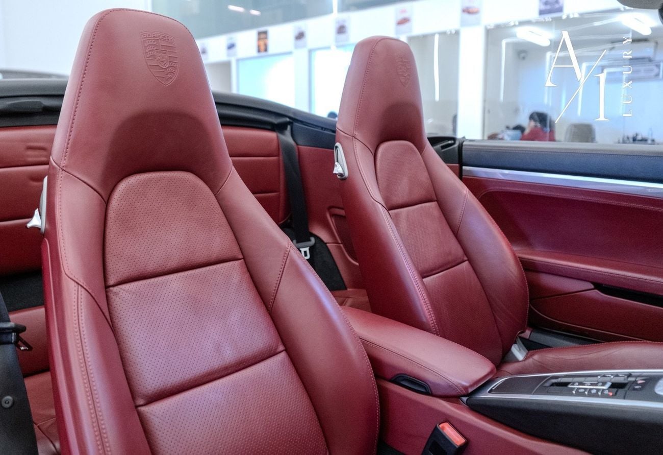 Porsche 911 Carrera 4S 3.8L Convertible 2017 Porsche 911 Carrera 4s Fully Loaded, Full Service History, Excellen