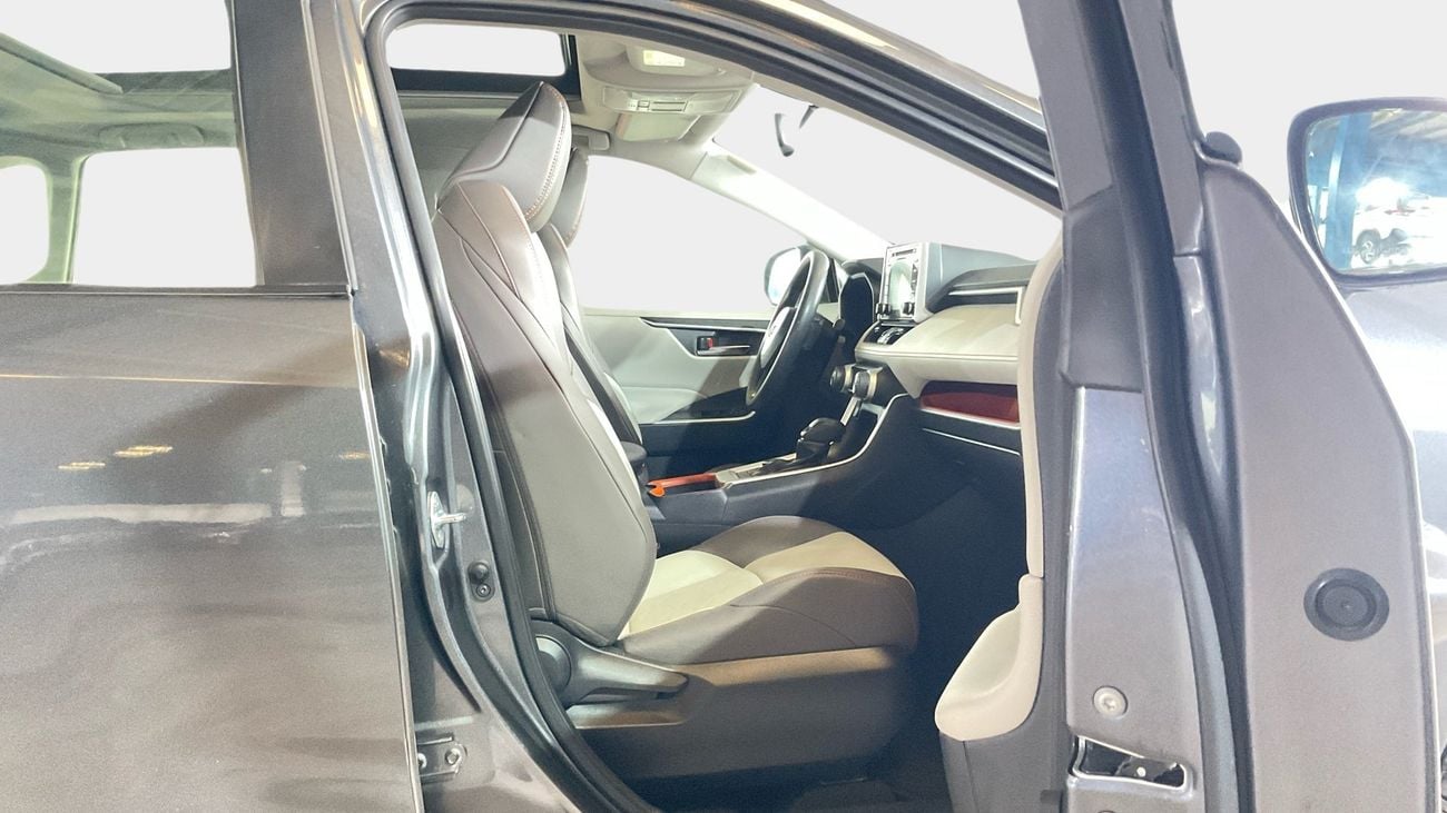 تويوتا راف ٤ 2.5 ADVENTURE 4WD AUTO | شامل الضمان | 0 ﺪﻔﻋﺓ ﺃﻮﻟﻯ