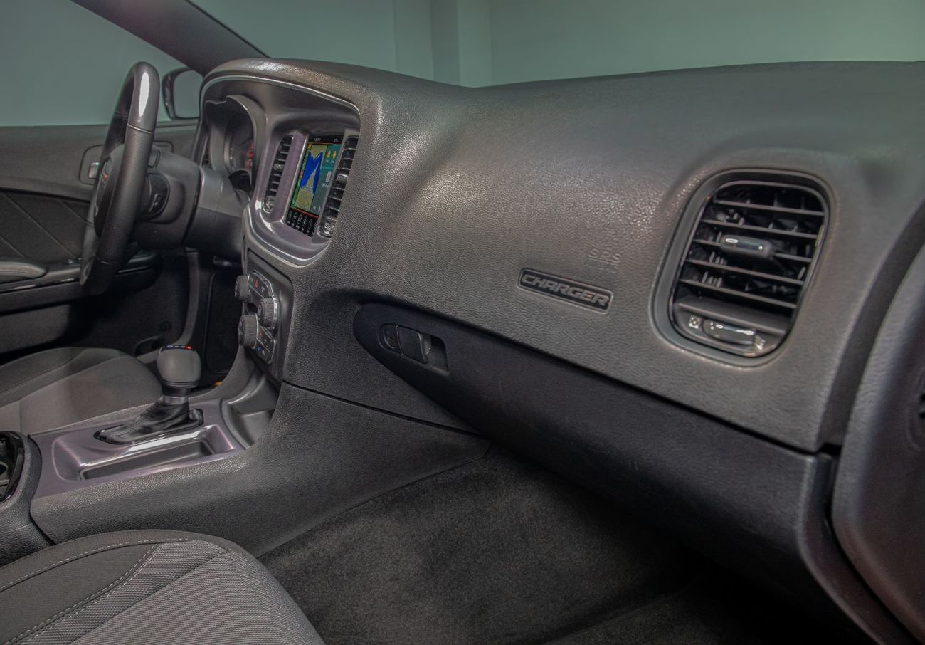 Dodge Charger SXT Blackline 3.6L