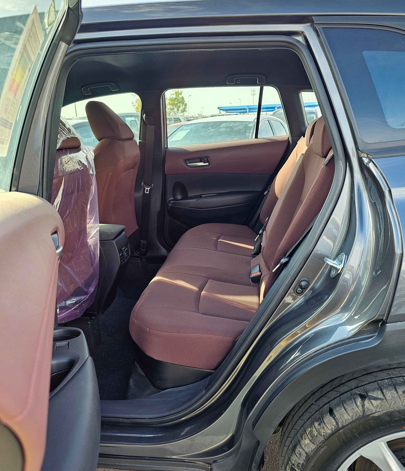 تويوتا كورولا كروس 1.8L Hybrid, Leather Seats / SPECIAL OFFER