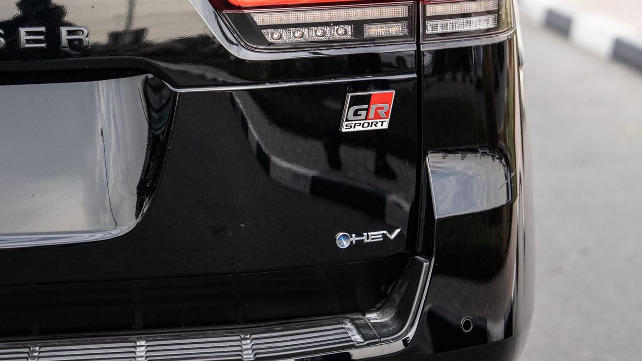 تويوتا لاند كروزر GRS 3.5L - Attitude Black Inside Maroon | Export Only