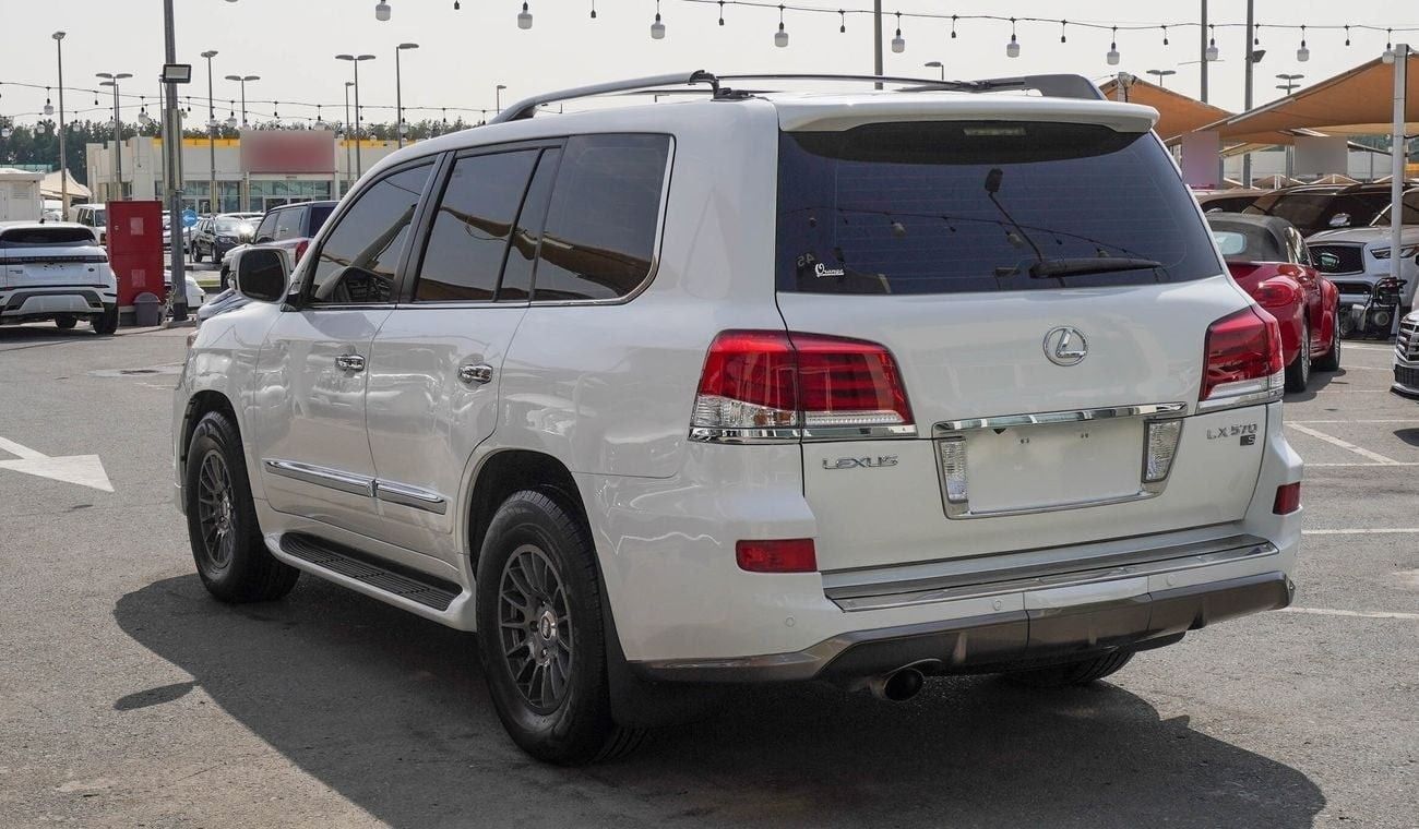 Lexus LX 570 S