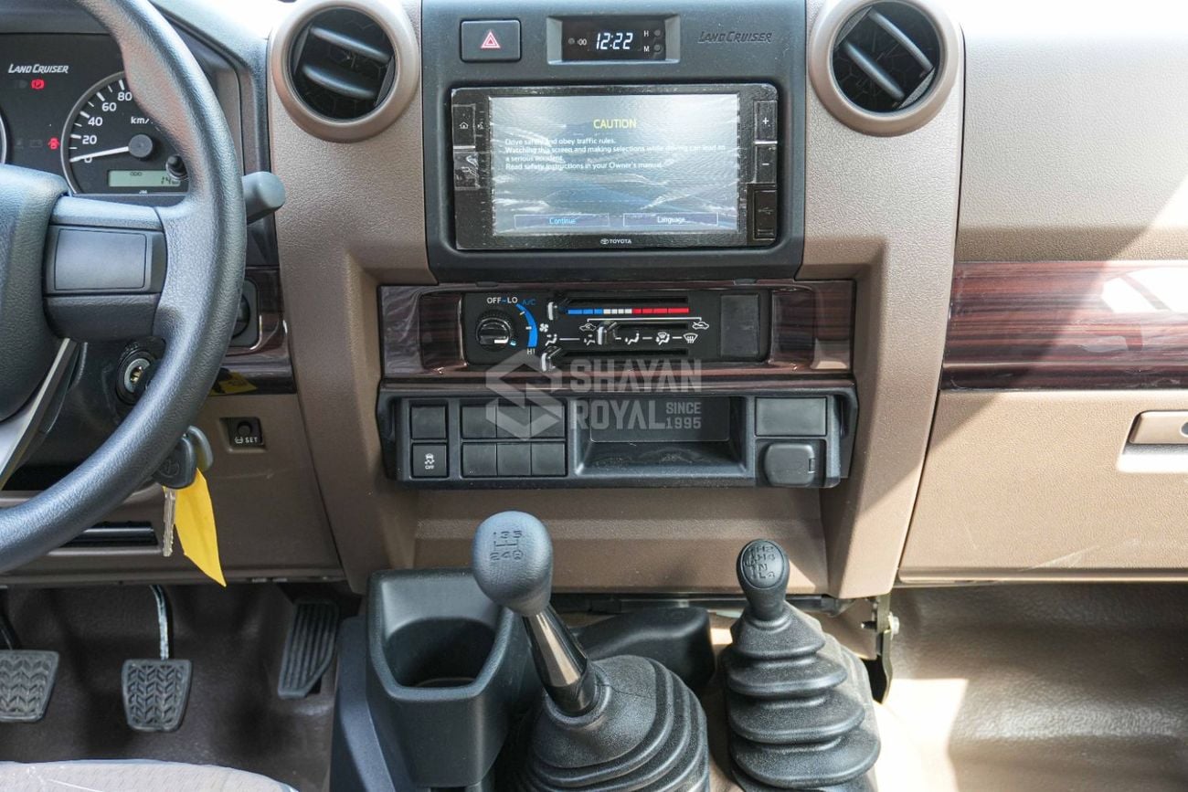 Toyota Land Cruiser Pick Up LC79 2.8L DIESEL STANDARD-E DC MT WITH DIFF-LOCK 2026MY