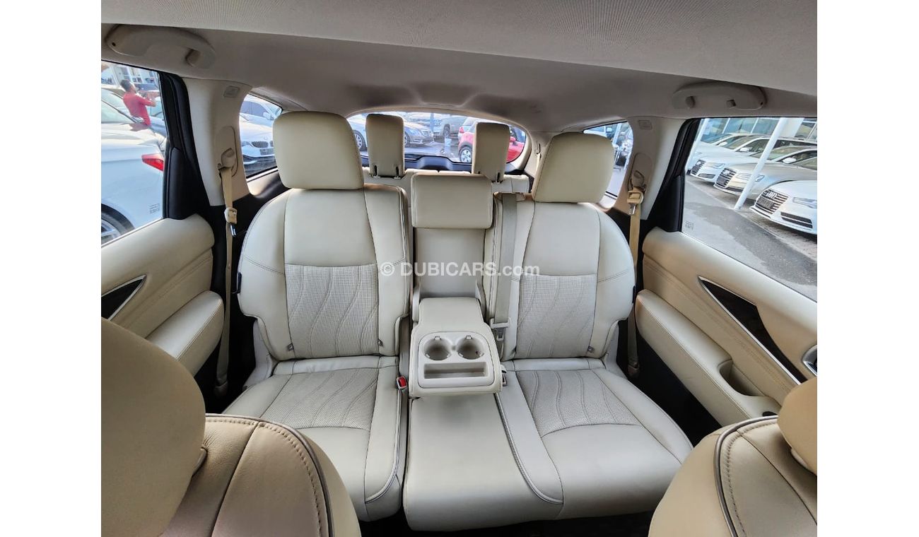 Infiniti QX60 Luxury Std Infiniti QX60_Gcc_2018_Excellent_Condition _Full option