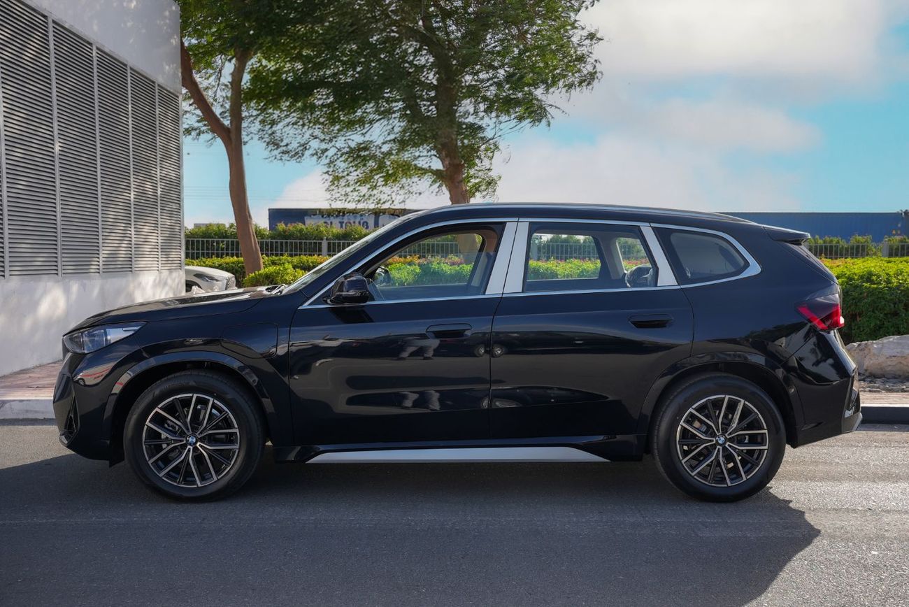 بي أم دبليو iX1 2026 BMW iX1 S-drive 25L FWD 0Km