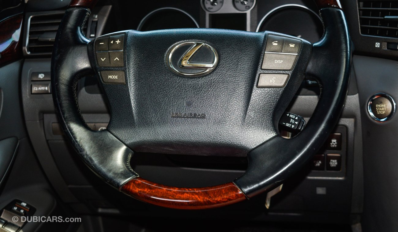 Lexus LX570