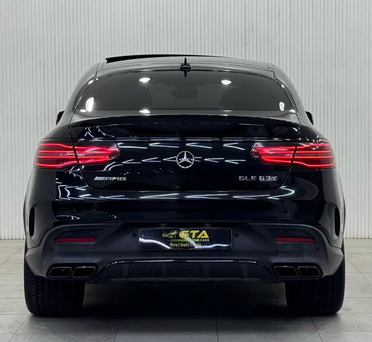 مرسيدس بنز GLE 63 AMG 2017 Mercedes-AMG GLE 63 S 4MATIC Coupe, Fully Loaded, Service History, GCC