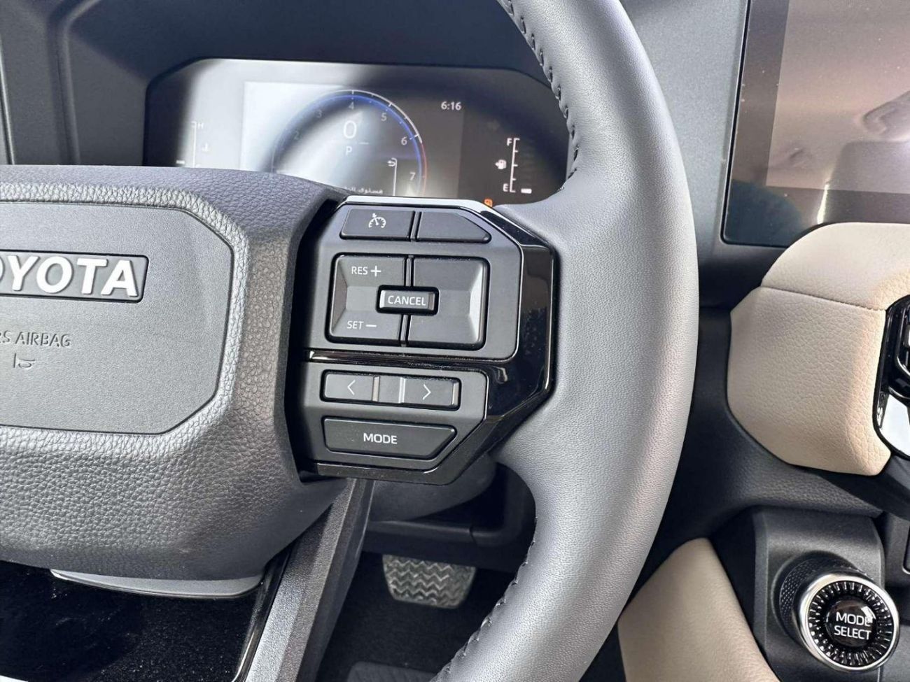 تويوتا برادو TOYOTA LAND CRUISER PRADO 2.4L 4WD PETROL SUV 2024