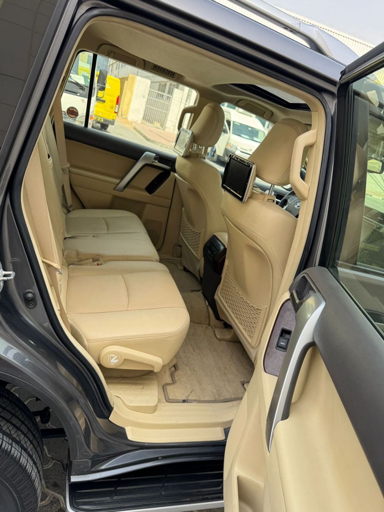 Toyota Prado VXR TX-L 4.0L ,ONLY FOR EXPORT AVAILABLE