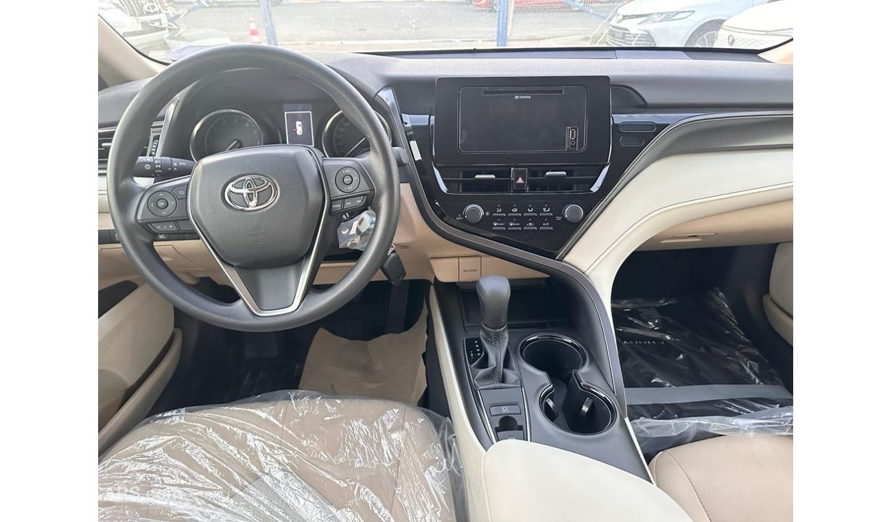 Toyota Camry Camry LE, 2.5L