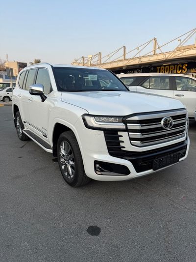 تويوتا لاند كروزر VXR