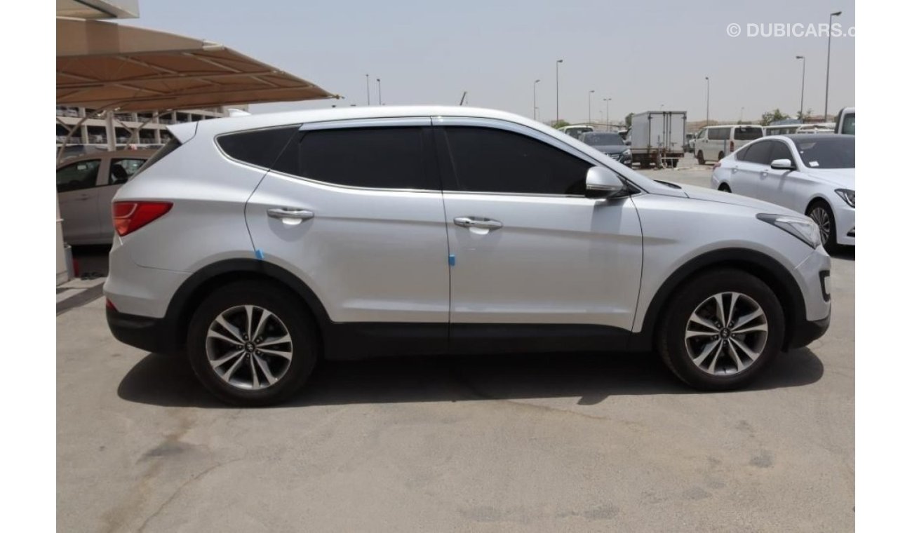 هيونداي سانتا في Hyndai Santa Fe 2.0L 4x2 DIESEL 2015