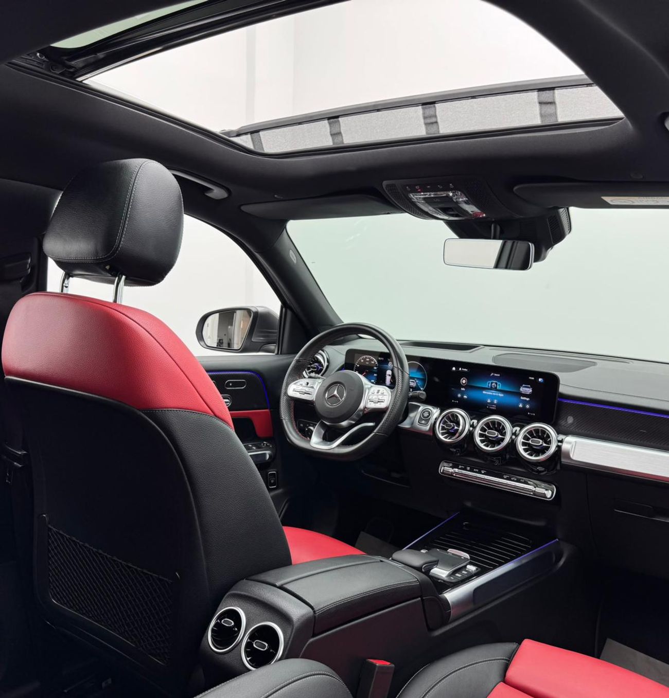 Mercedes-Benz GLB 250 4MATIC 2.0L 2023 Mercedes-Benz GLB 250 4Matic, 2028 Mercedes Warranty, Mercedes Service History, 7 S