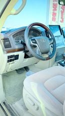 Toyota Land Cruiser 2018 Model GXR Diesel Engine V8 Full Option Very Clean and Perfect Condition