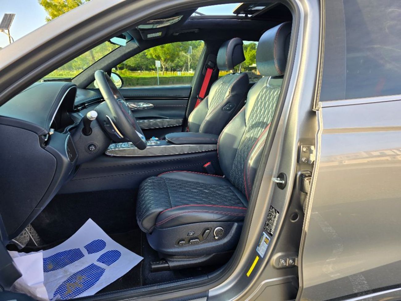 جينيسس GV70 2022 Model GV70 Full option with Carbon kits