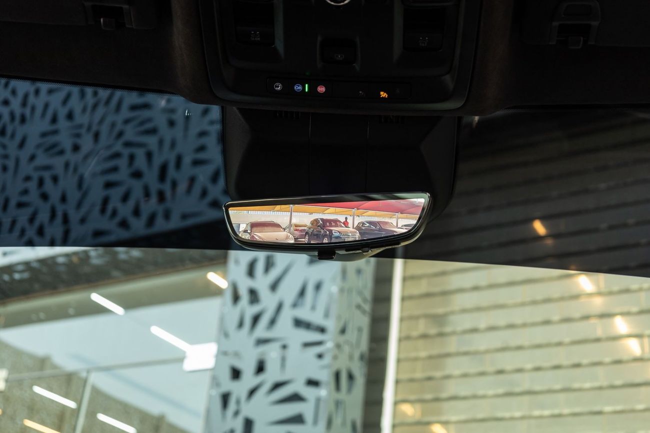 Cadillac Escalade SPORT PLATINUM Cadillac Escalade Sport Platinum 2022 GCC | Agency Warranty | Service Contract