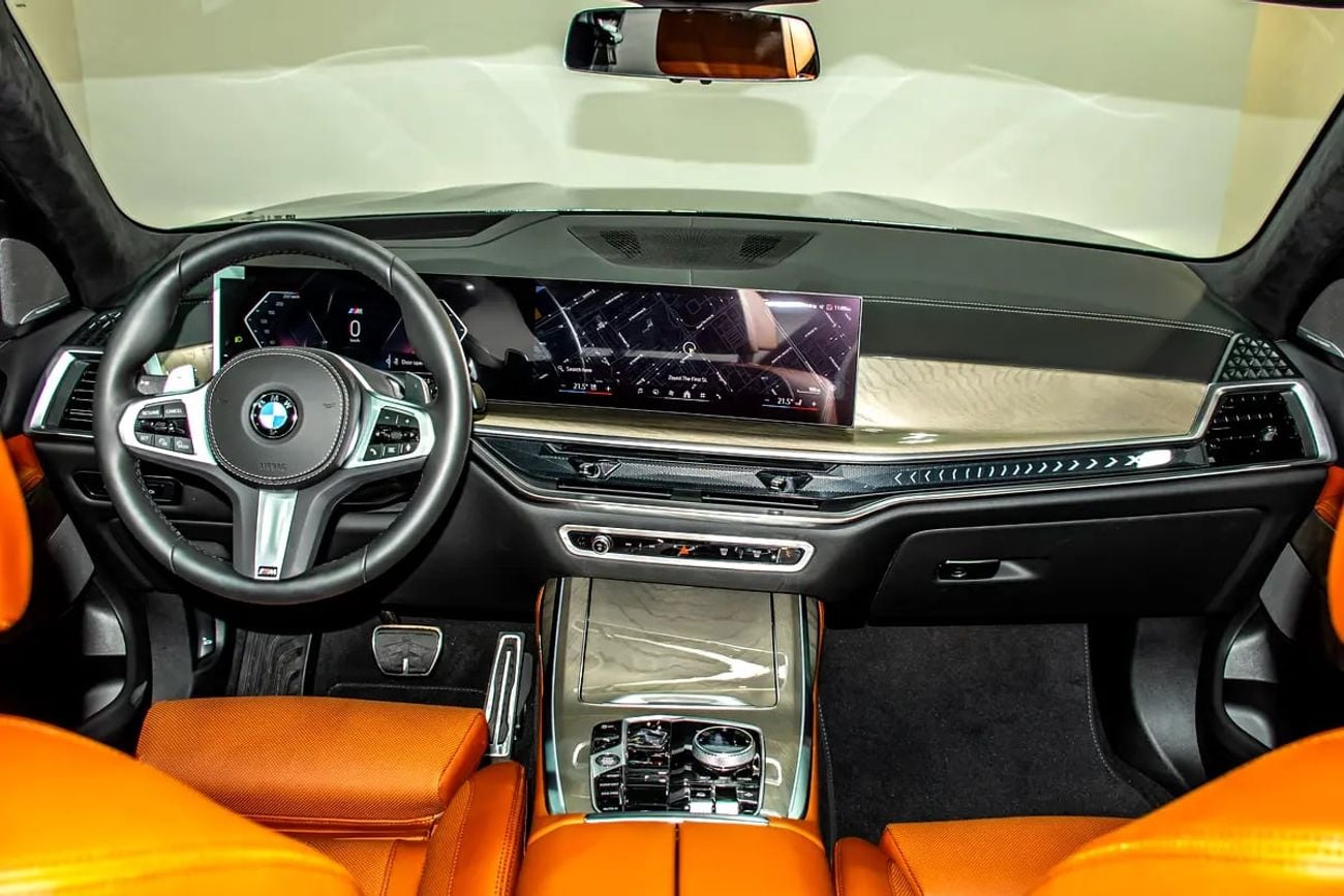 BMW X7 xDrive40i Luxury M Sport Package 7 Seats