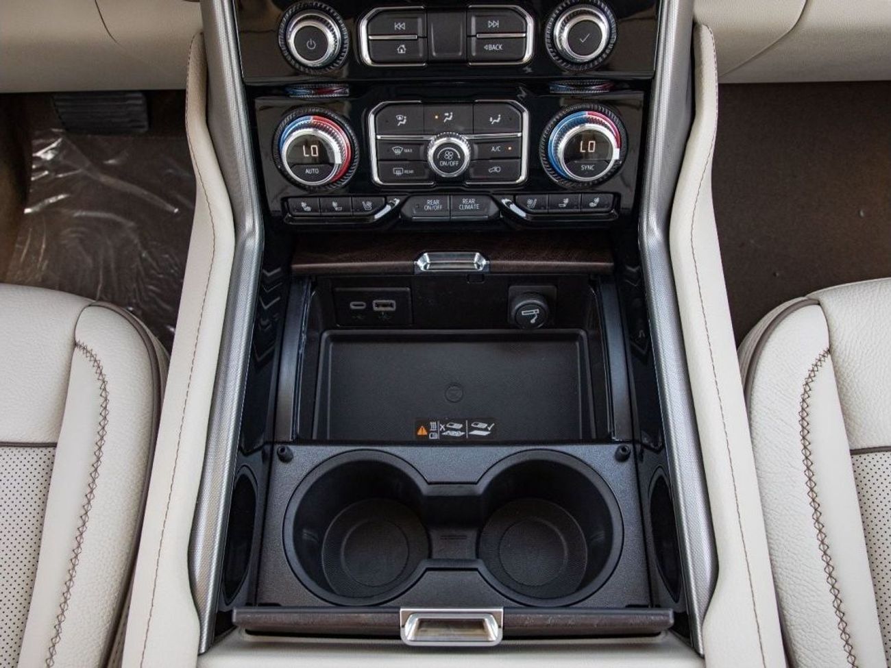 GMC Yukon 4WD DENALI + VIP + TV BLK EDITION. For Export