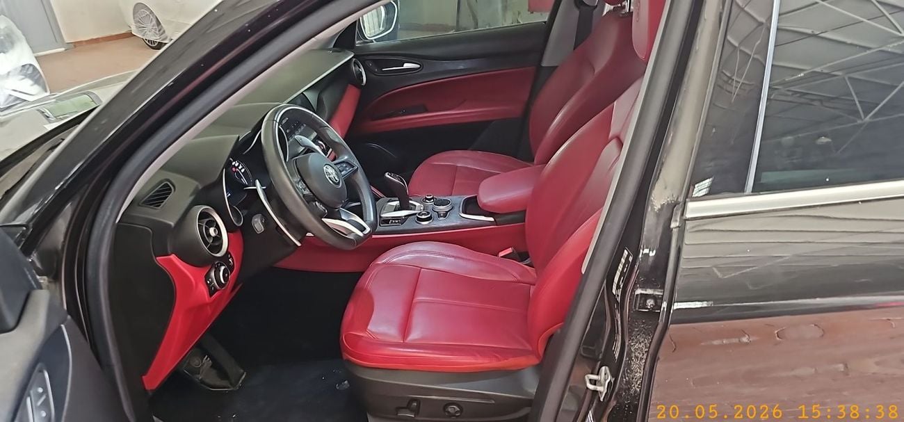 Alfa Romeo Stelvio SUPER 2.0