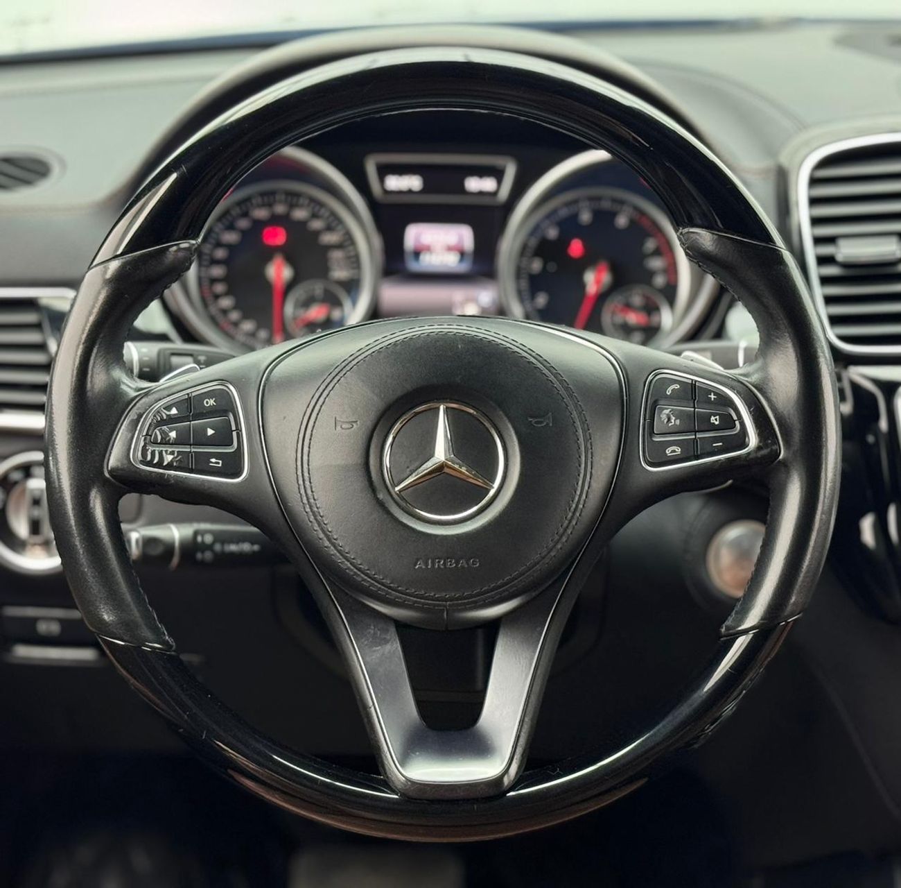 Mercedes-Benz GLS 500 Std 4.7L 2018 Mercedes-Benz GLS500 4MATIC, Service History, Excellent Condition, 7 Seater, GCC