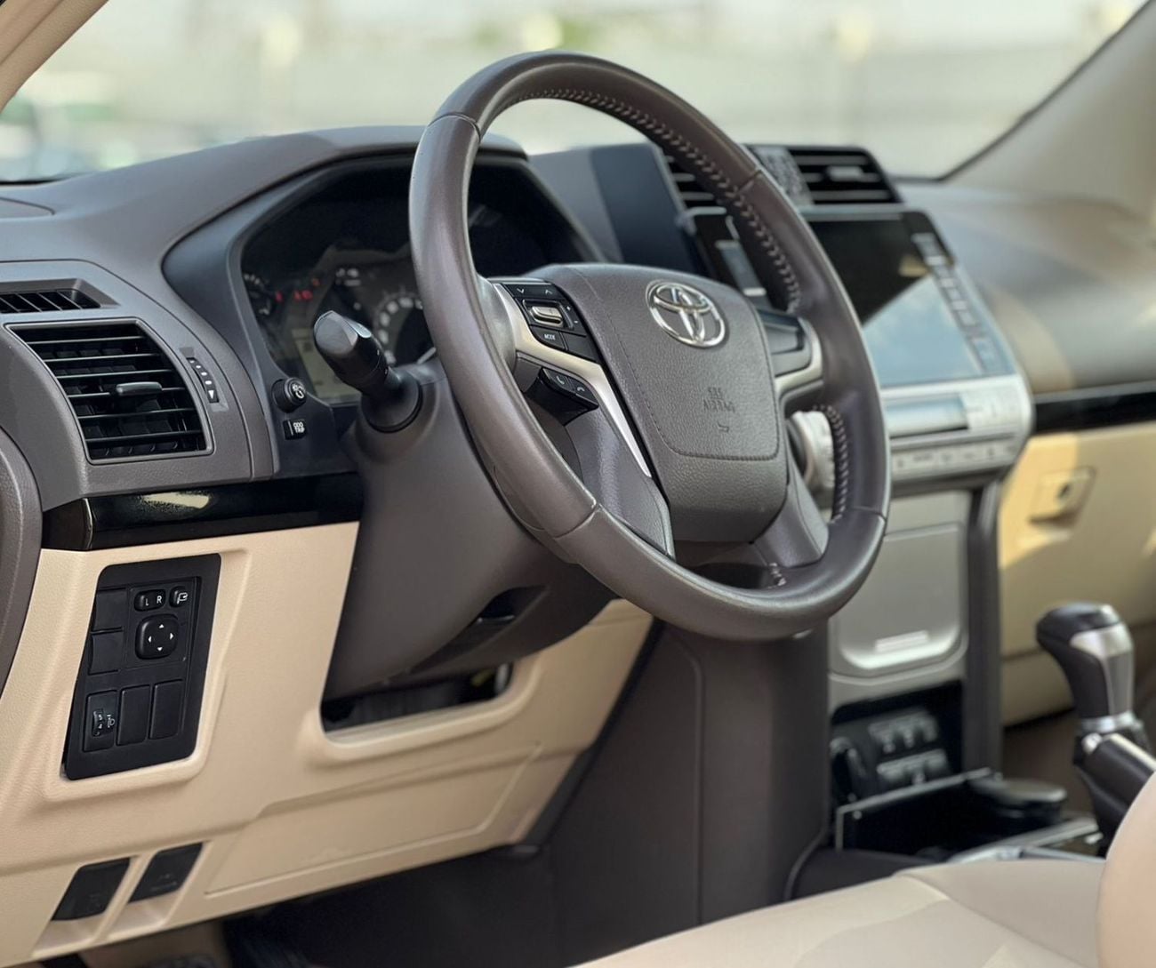 تويوتا برادو 2022 Toyota Prado TXL Full Option 4.0L V6 - AWD 4x4 GCC- Electric Seat - Rear CAM & Sensors - Cool B