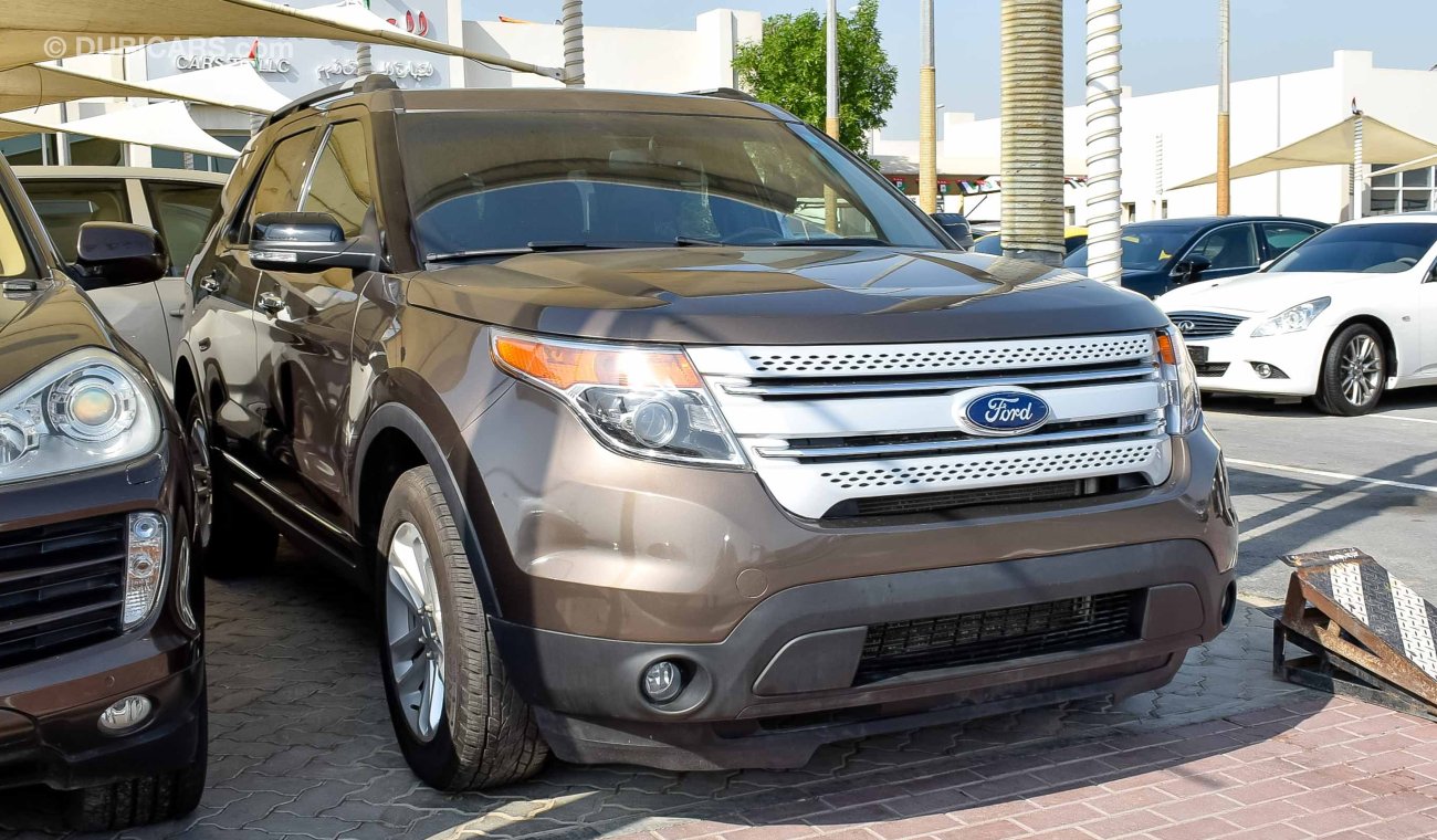 Ford Explorer XLT 4WD