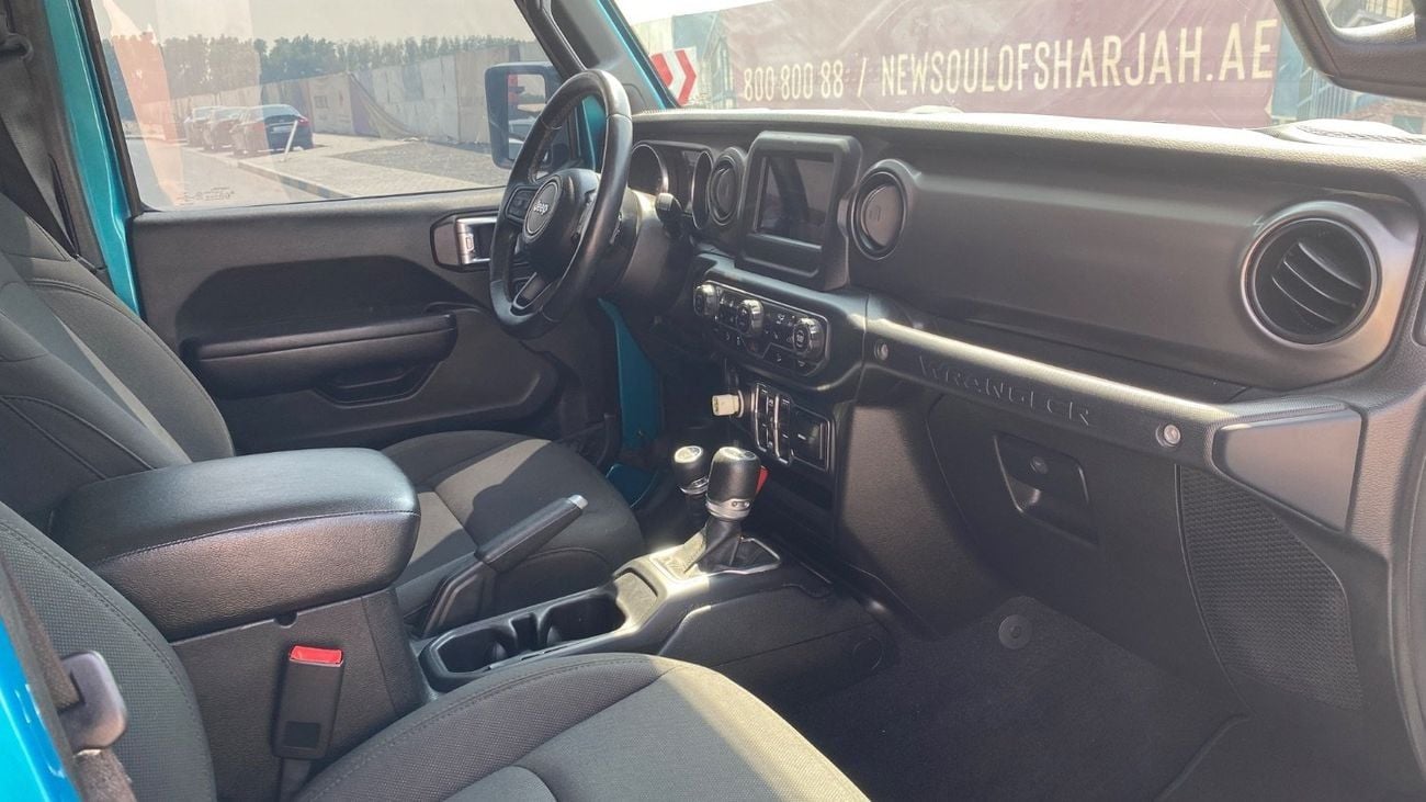 Jeep Wrangler Unlimited Sport 3.6L A/T