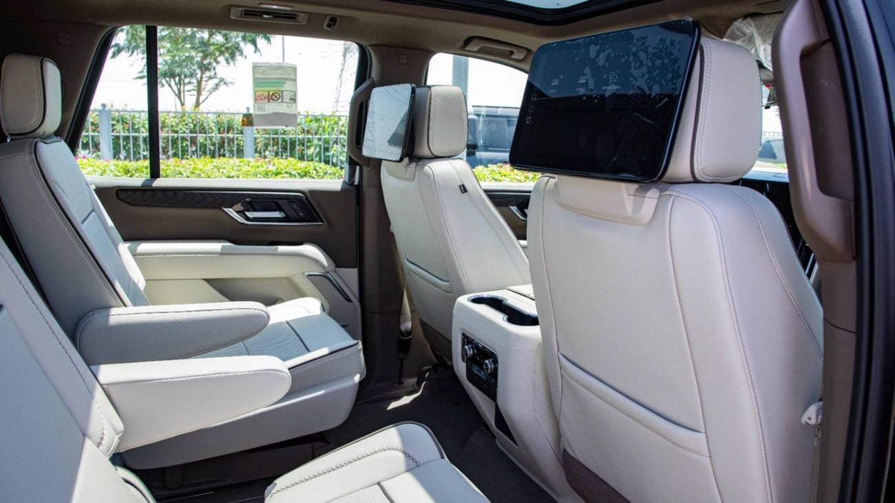 GMC Yukon Denali Black Edition 6.2L V8 | 2025 | 4 Years Agency Warranty & Service Contract