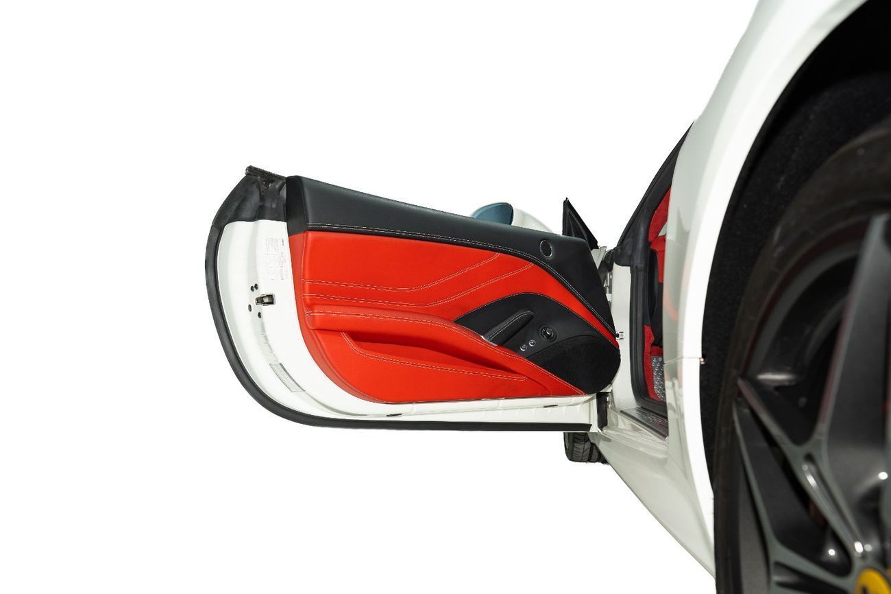 Ferrari California T Handling Speciale 3.9L VERY LOW MILEAGE | 2016 FERRARI CALIFORNIA T | HANDLING SPECIALE | CARBON LED