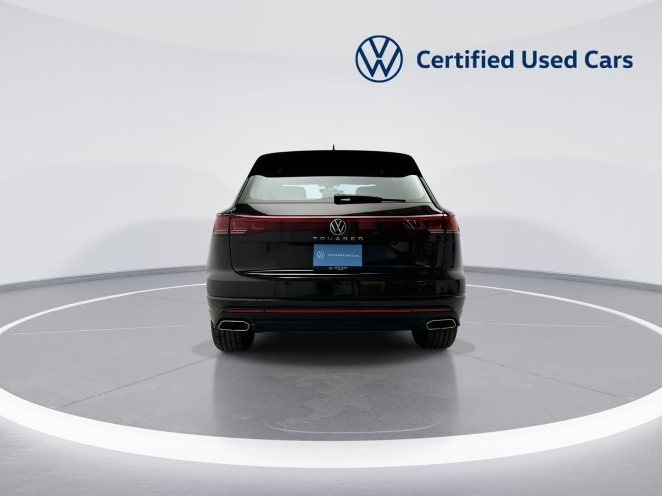 Volkswagen Touareg 3.0T TL (340 HP) Touareg Elegance (Ref#14657) / WAS 194,900 AED - NOW 189,900 AED