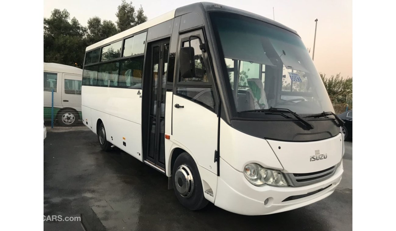 Isuzu NPR 30 SEATS