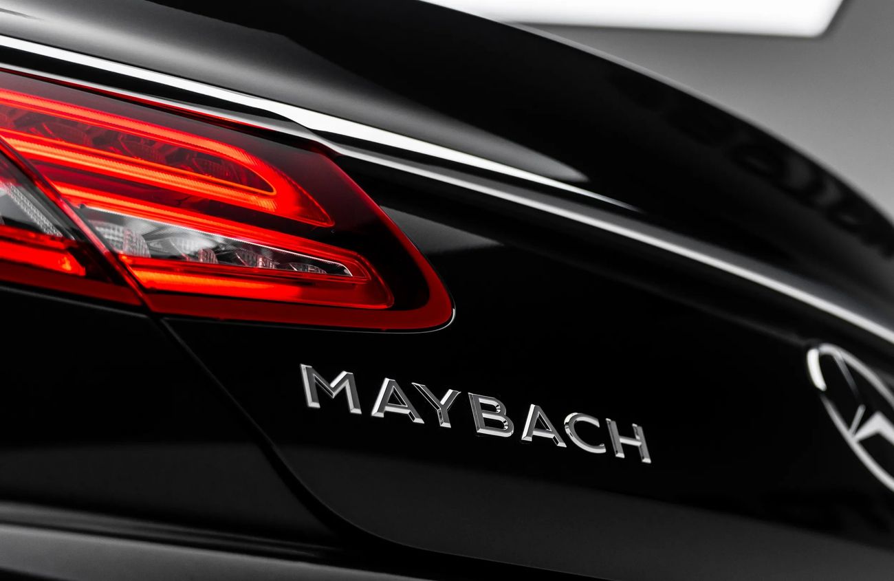 Mercedes-Benz S 650 Cabriolet 6.0L V12 Bi-Turbo Engine