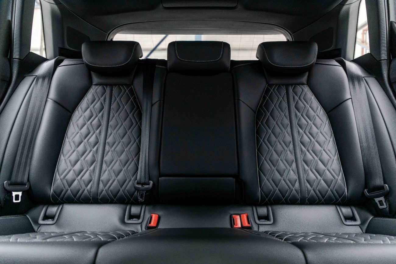 أودي A3 Sportback Flight Premium 1.5L - White Inside Black