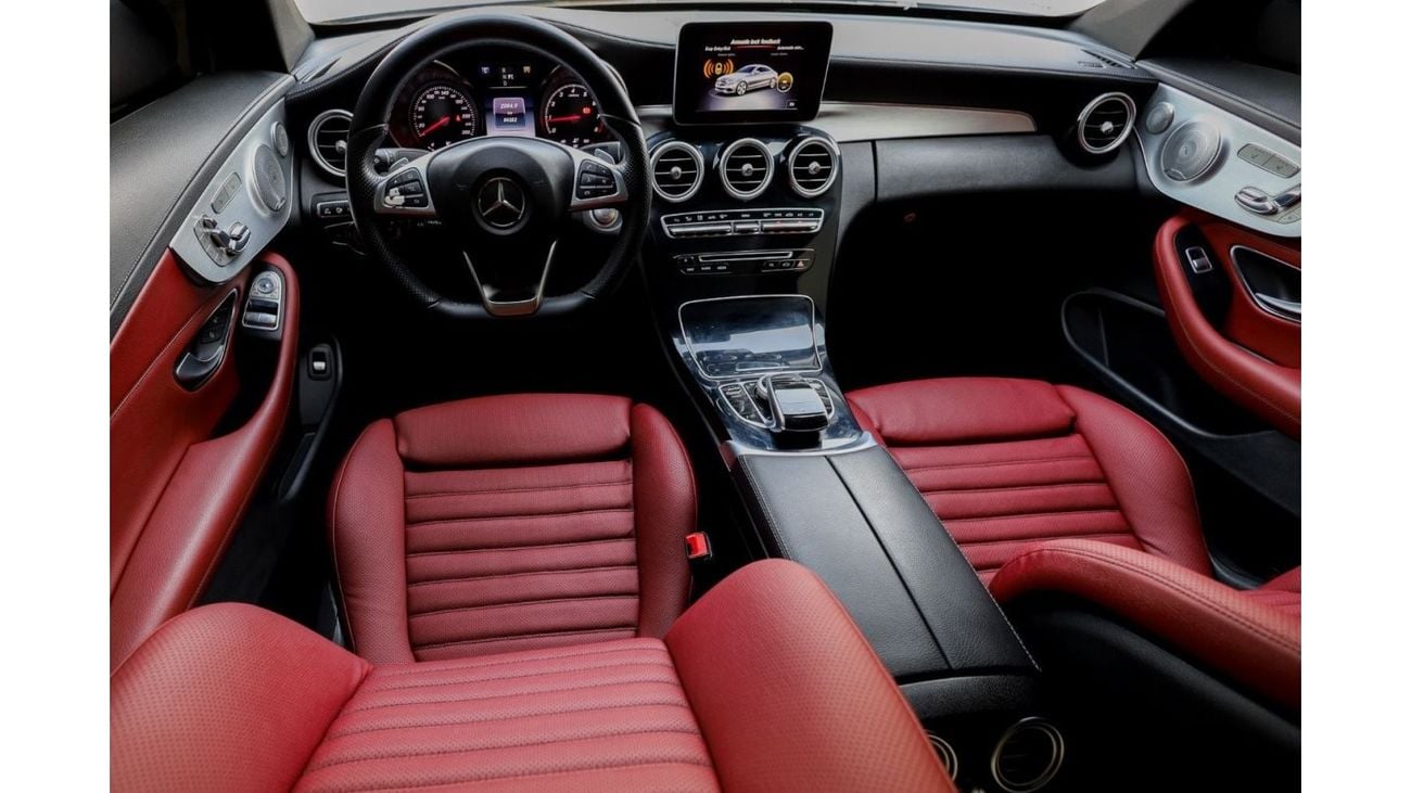 مرسيدس بنز C 300 Mercedes-Benz C300 AMG Pack 2017 GCC under Warranty with Flexible Down-Payment/ Flood Free.