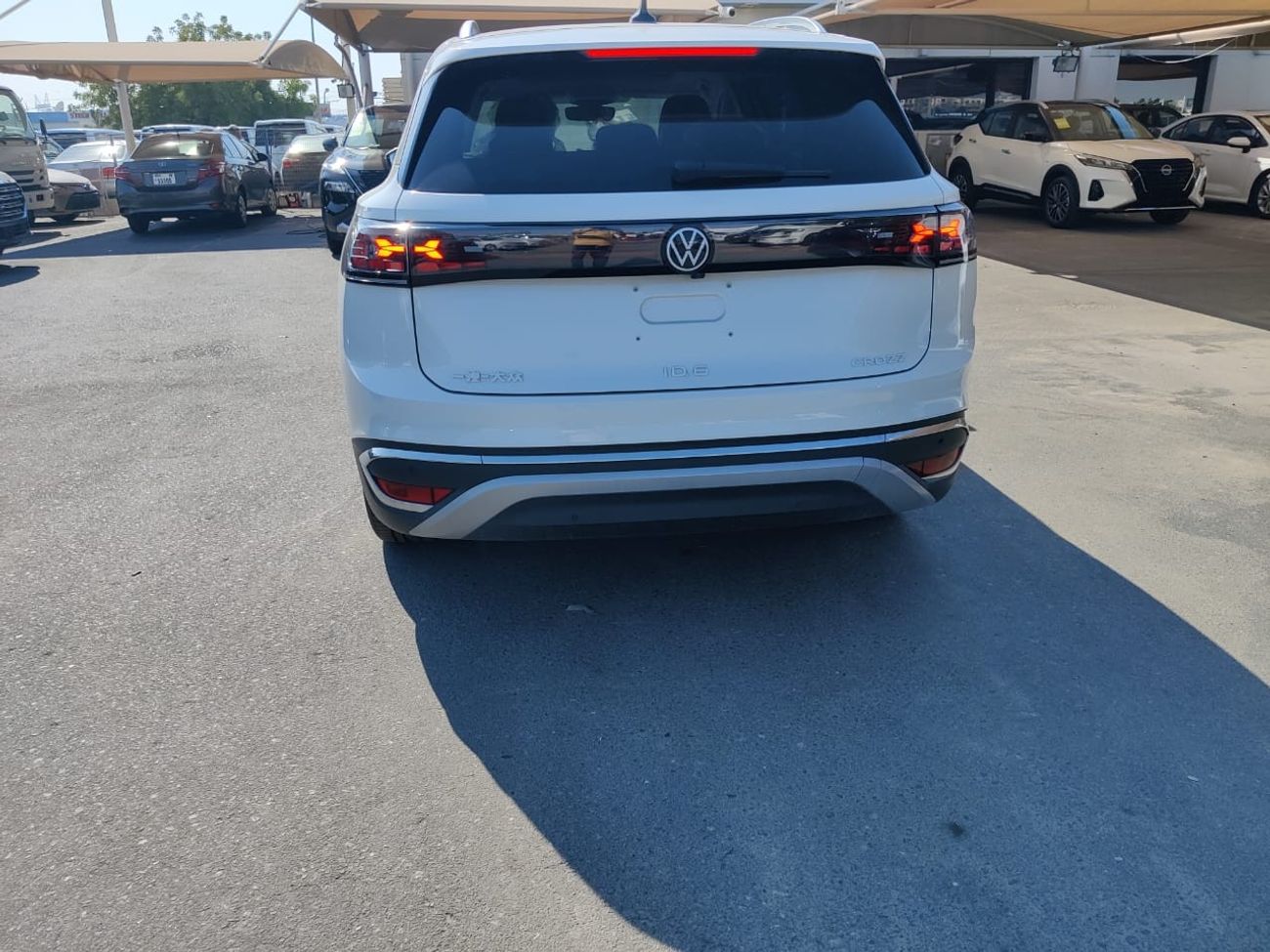 Volkswagen ID.6 CROZZ PRO 7 SEATER AUTOMATIC TRABSMISSION