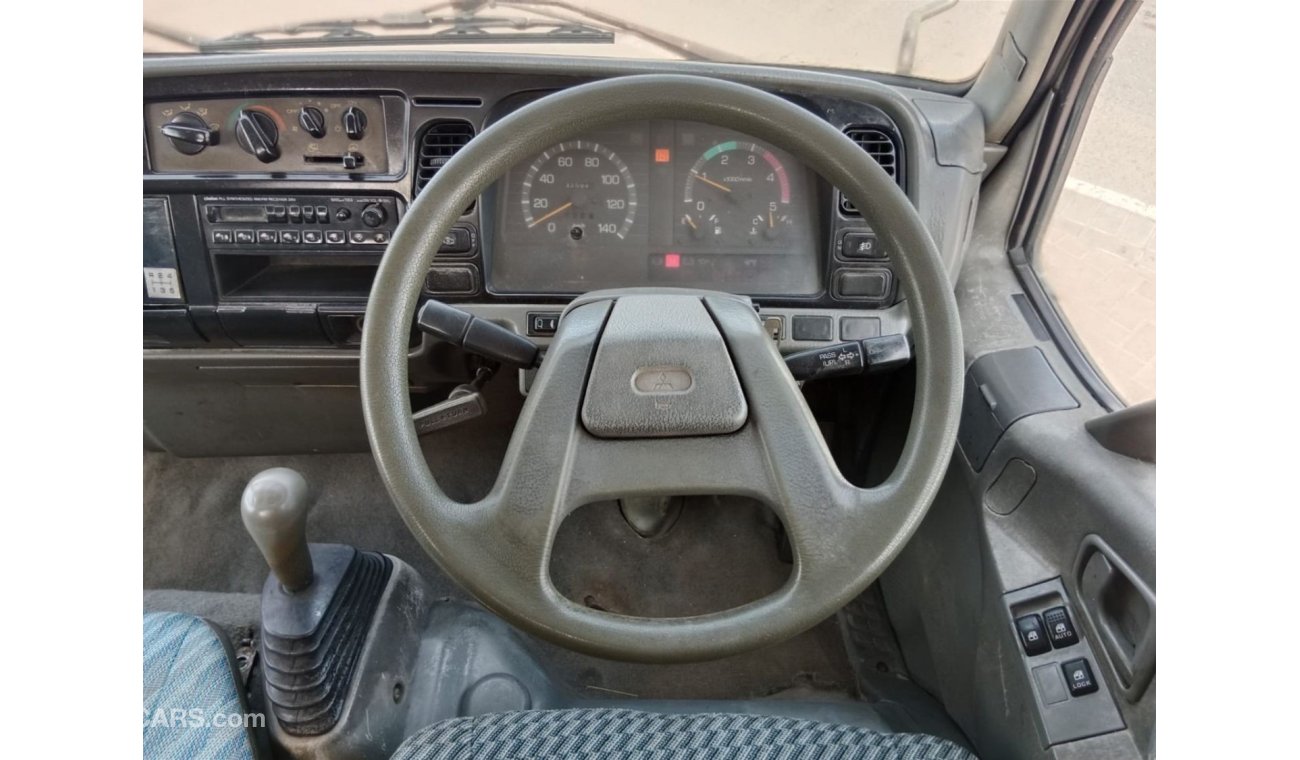 ميتسوبيشي كانتر MITSUBISHI CANTER RIGHT HAND DRIVE (PM1236)