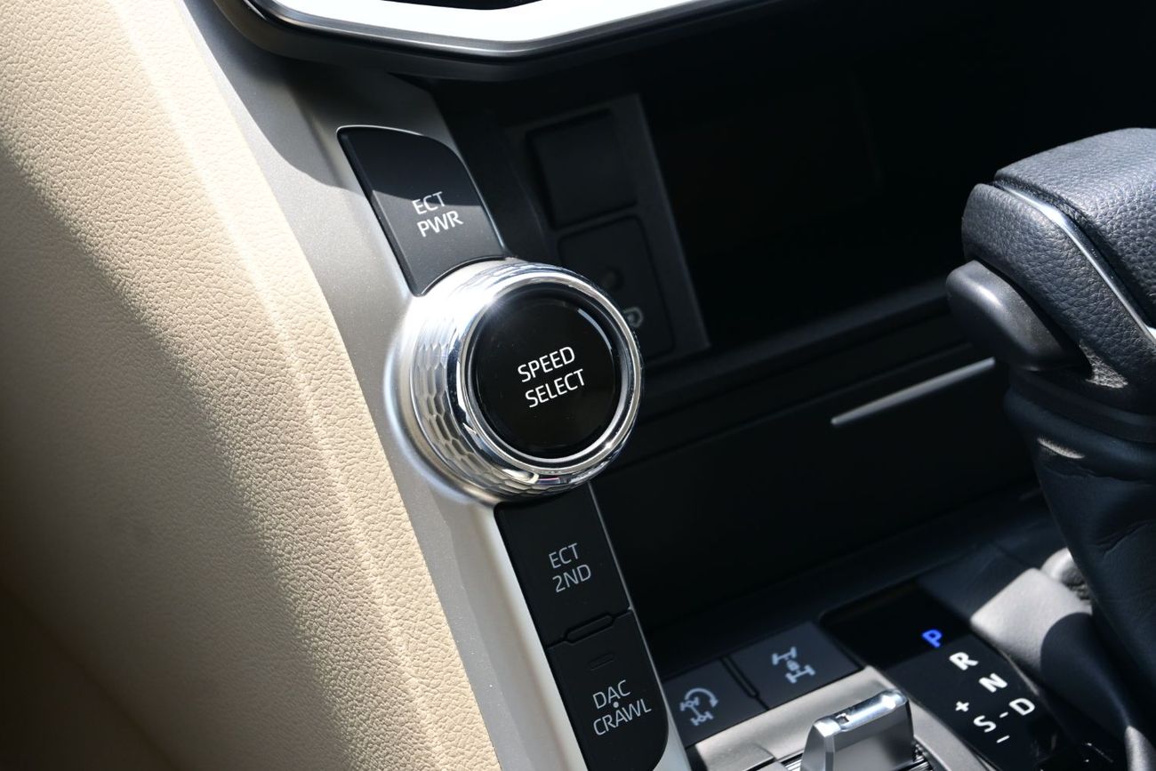 Toyota Land Cruiser GXR 4.0L Toyota Land Cruiser GX-R 4.0L V6 Petrol, 4WD