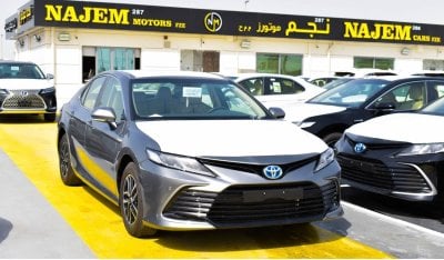 Toyota Camry LE Hybrid 2.5 L