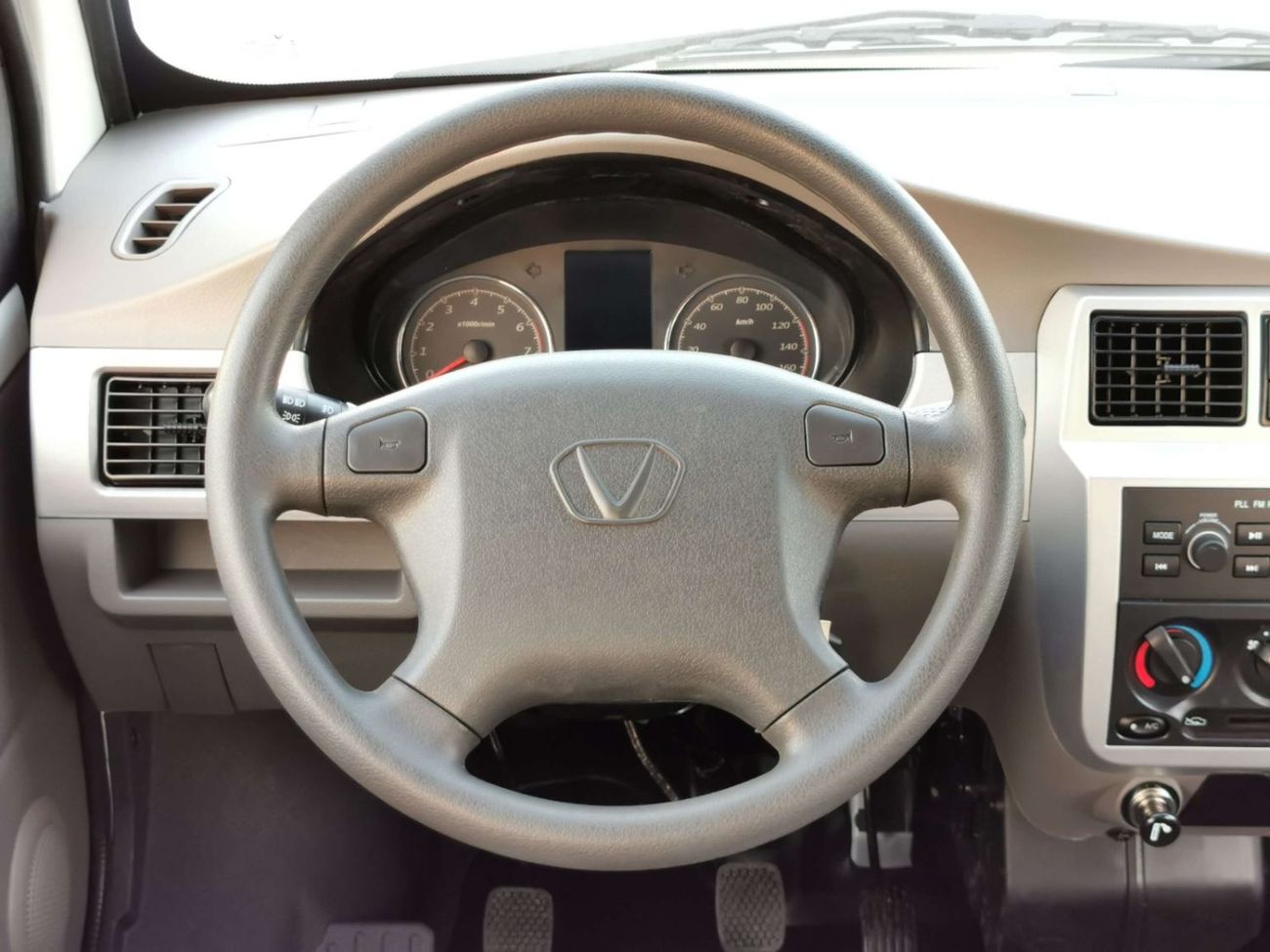 فيكتوري V2 MINI BUS/ 07 SEATER, M/T V4 PETROL, FRONT POWER WINDOWS