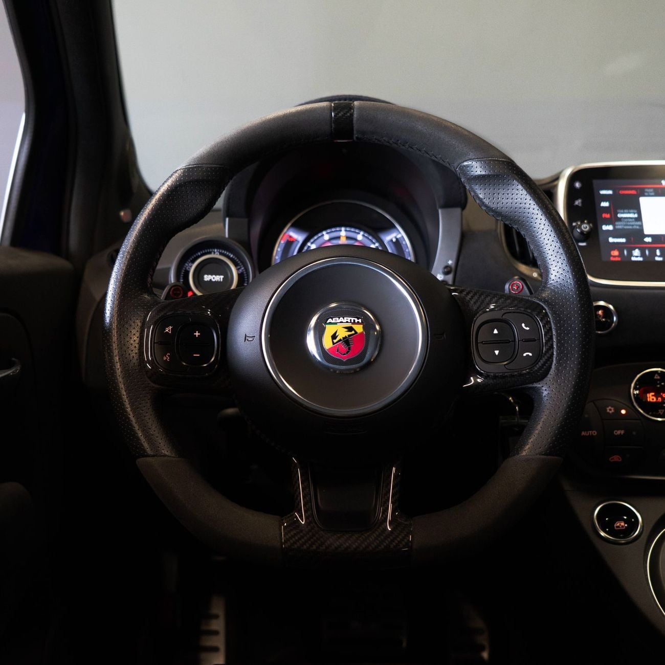 Abarth 595 AED 957 P.M • 0% Downpayment •  Abarth 595 Competizione • Agency Warranty