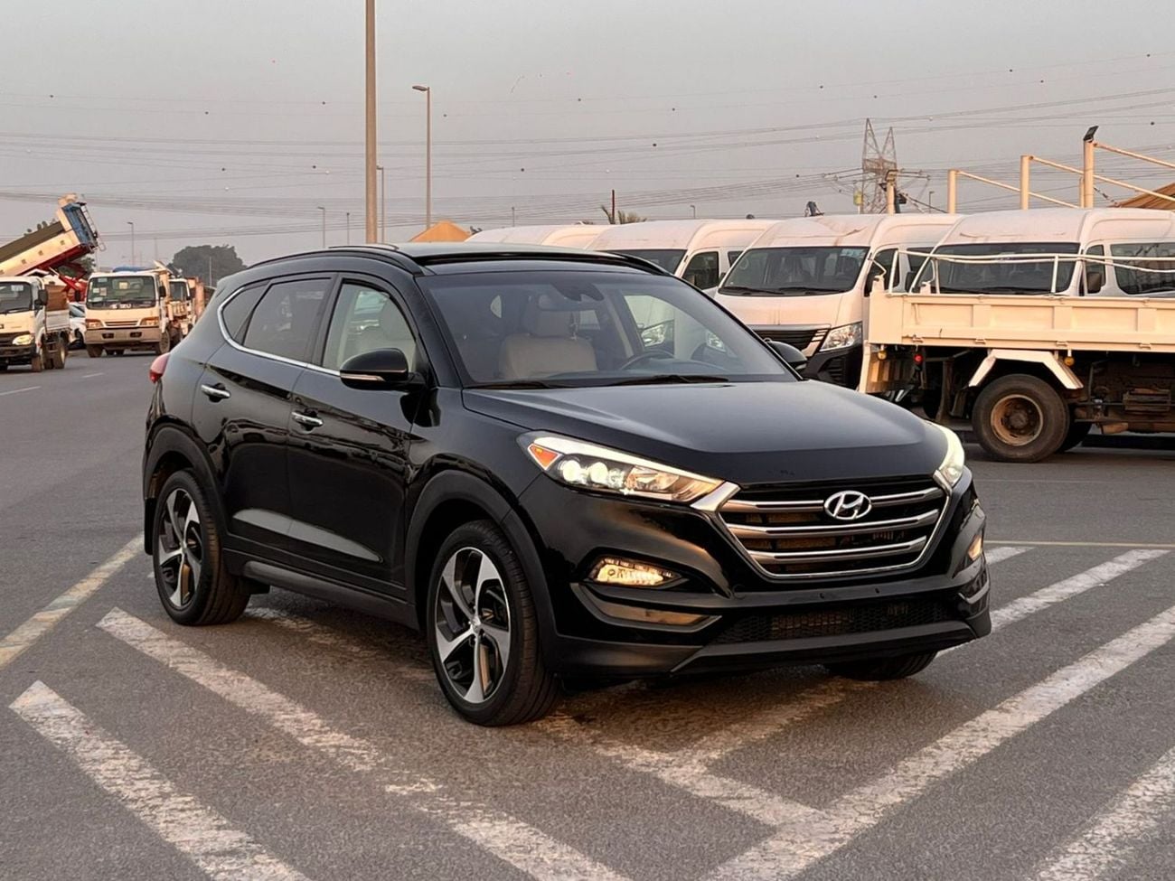 Hyundai Tucson 2016  Hyundai Tucson Limited 1.6 Turbo V4 - Panoramic View - Rear Camera With Radar & Sensor AWD 4x4