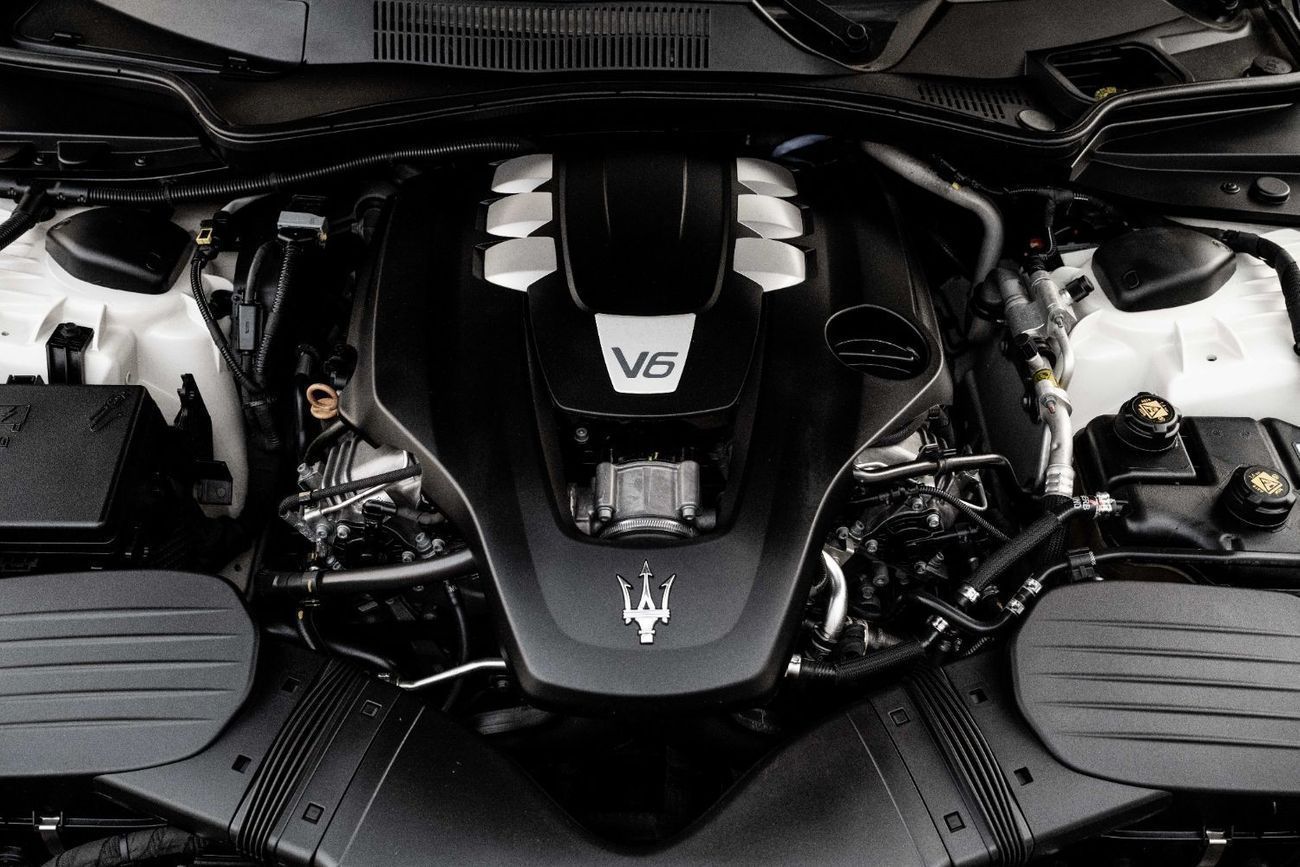 Maserati Ghibli | 1,958 P.M | 0% Downpayment | Low KMS