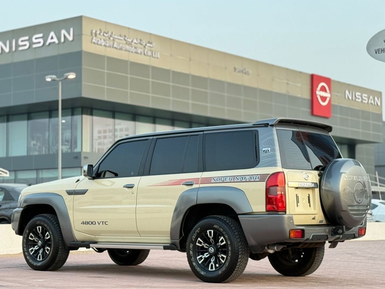 Nissan Patrol Safari Super Safari 4.8L A/T