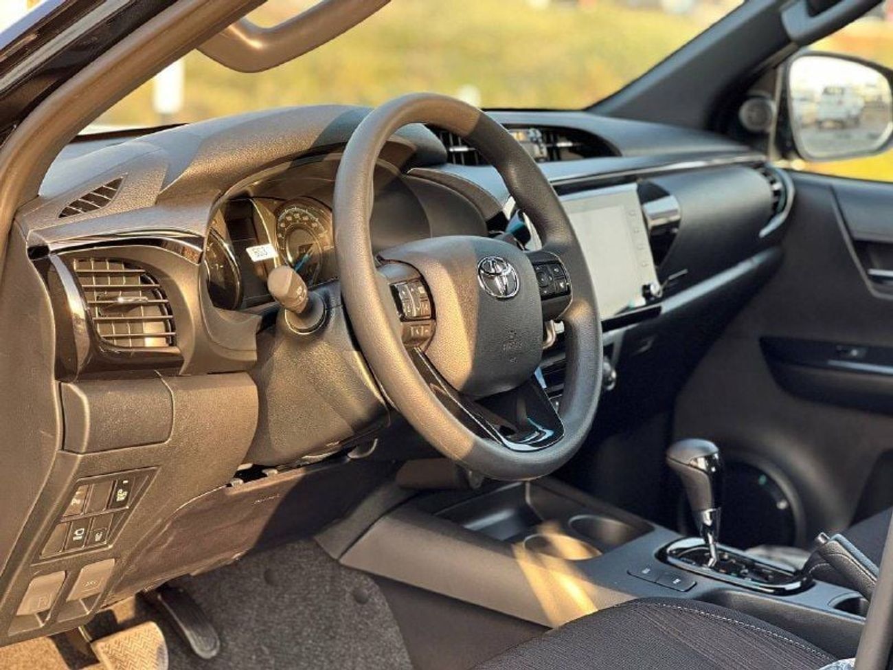 Toyota Hilux ADVENTURE 4.0L PTR A/T // 2025 // FULL OPTION WITH 360 CAMERA , BLIND SPOT , ADV KIT // SPECIAL OFFE