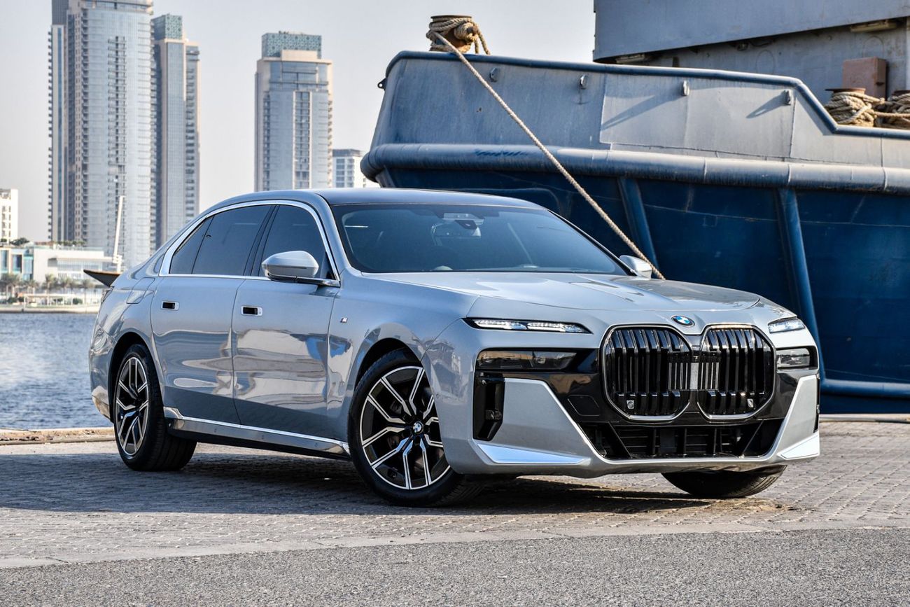 BMW 740Li 740M 2023 FULL OPTION