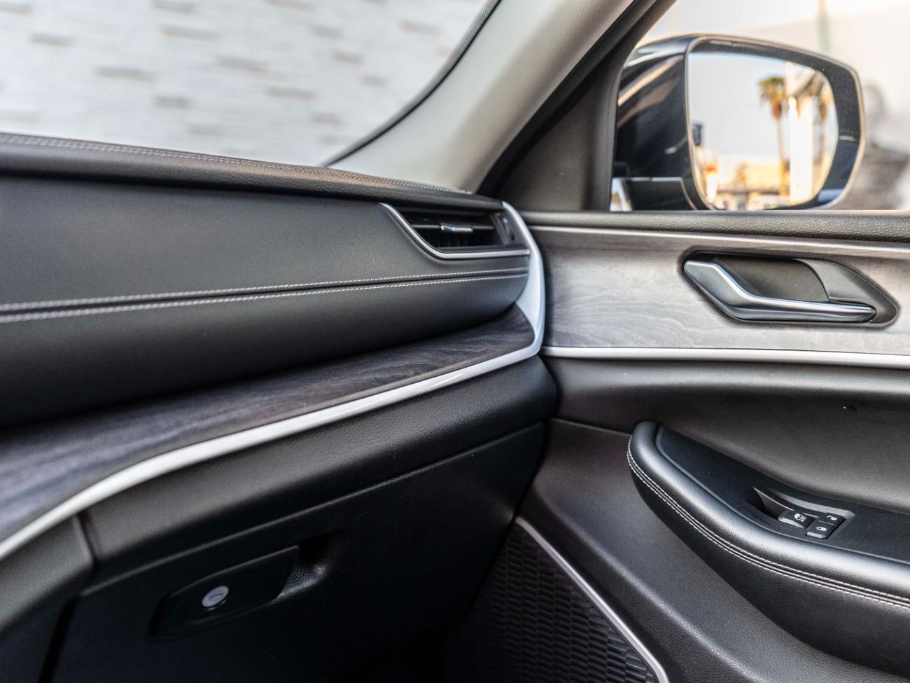 جيب جراند شيروكي L Limited 3.6L