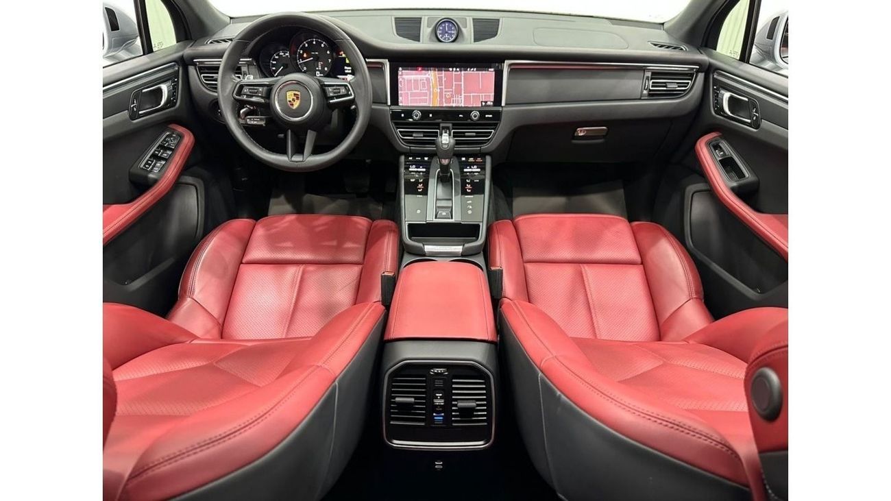 بورش ماكان 2023 Porsche Macan, December 2024 Porsche Warranty, Full Porsche Service History, Low Kms, GCC