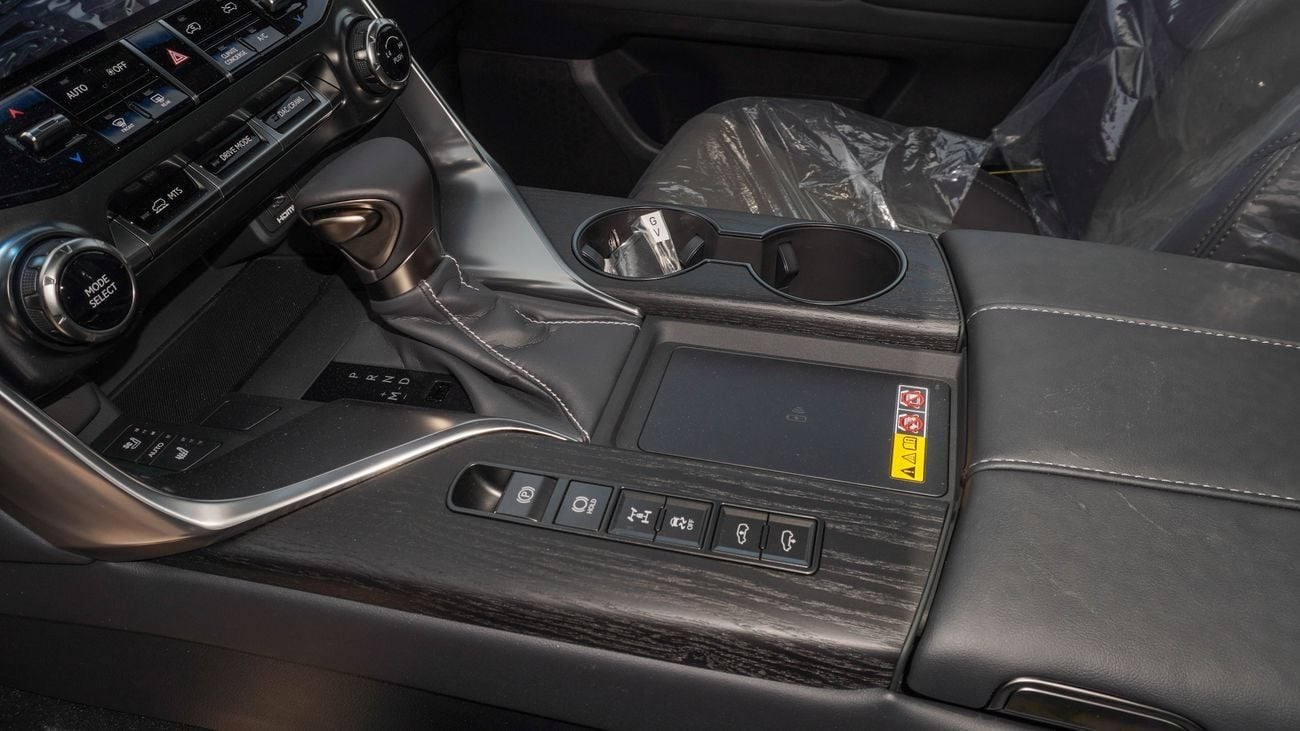 Lexus LX 600 3.5 L V6