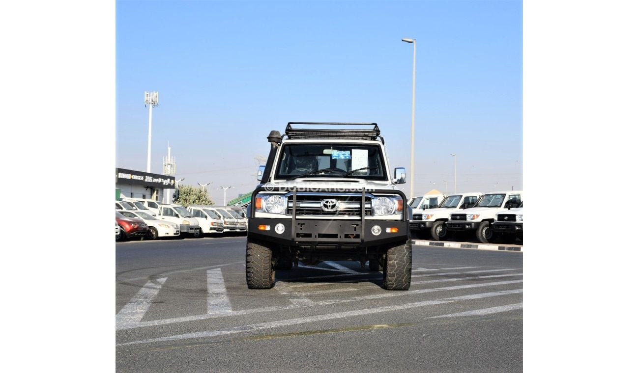 تويوتا لاند كروزر بيك آب
