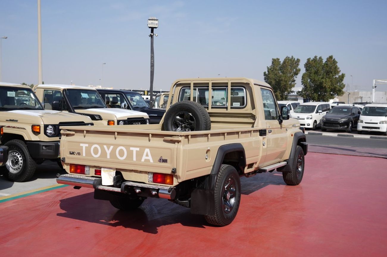 تويوتا لاند كروزر بيك آب TOYOTA LC79 PICK-UP SINGLE CABIN 4.0L V6 M/T 2025 BASIC